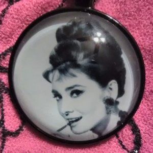 Audrey Hepburn Cabochon Necklace